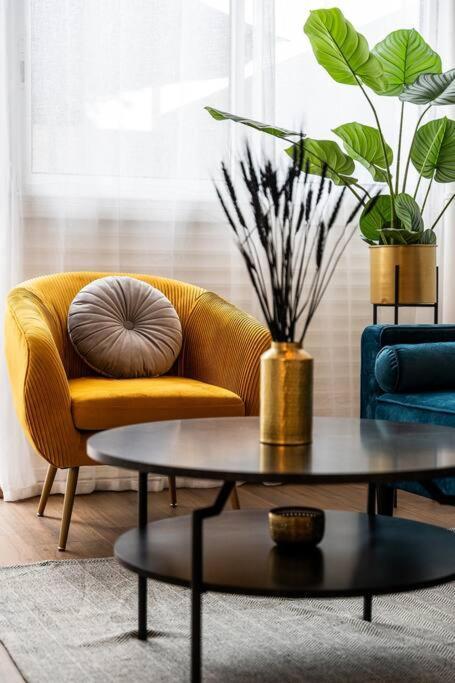 Le Cocon Retro-Chic A La Capitale Apartment Saint-Denis Exterior photo